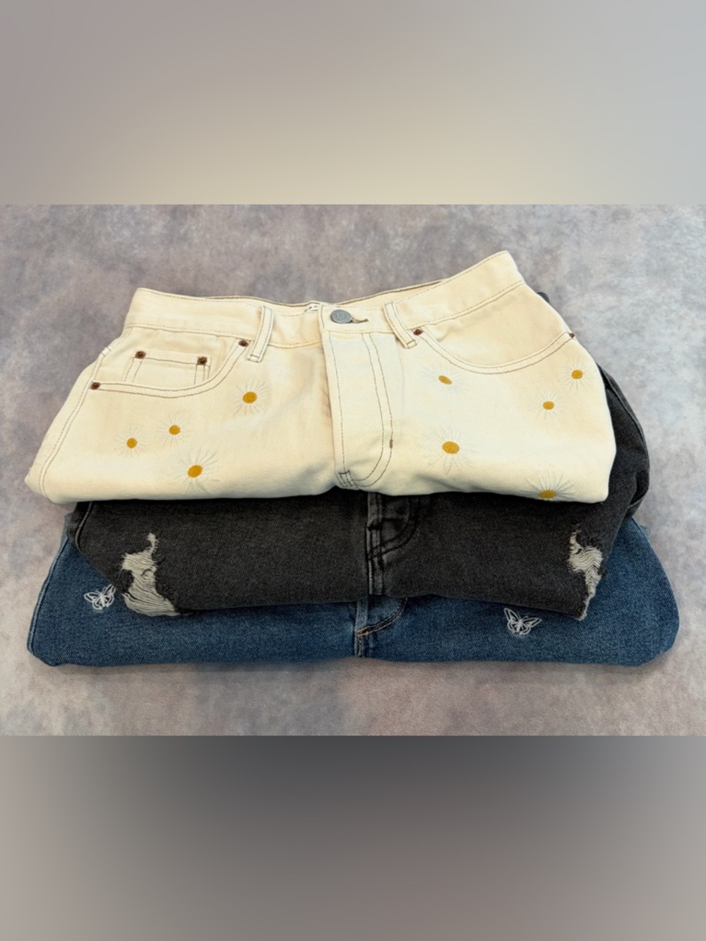 Bundle Size:25 Woman One Hollister +Two PACSUN